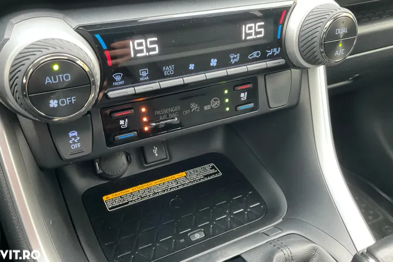 Toyota RAV4 din 2021 cu 91.230 km - oferta TOY158059 - foto 14