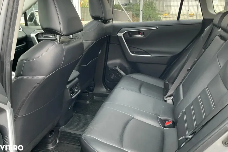 Toyota RAV4 din 2021 cu 91.230 km - oferta TOY158059 - foto 31
