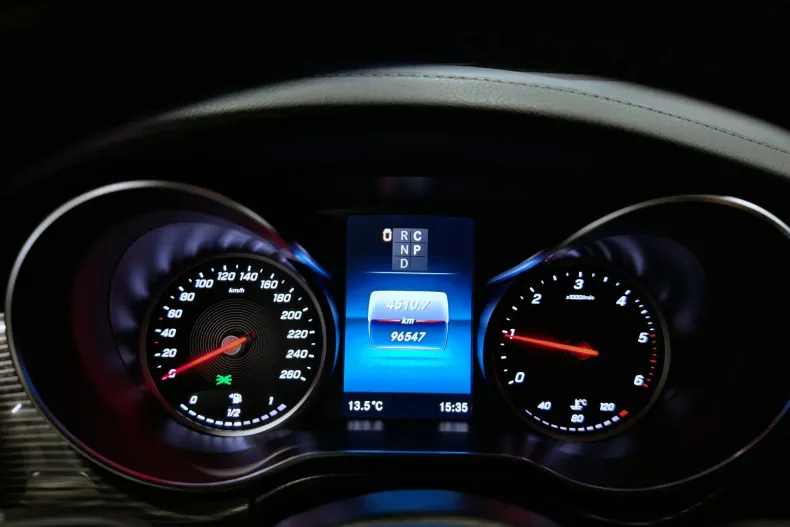 Mercedes-Benz V din 2021 cu 96.546 km - oferta MER158077 - foto 28