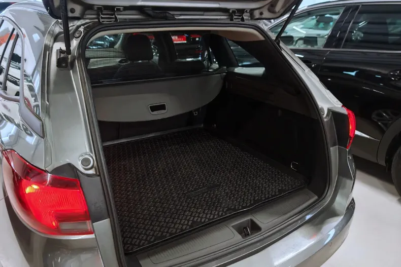 Opel Astra din 2020 cu 99.366 km - oferta OPE158080 - foto 29