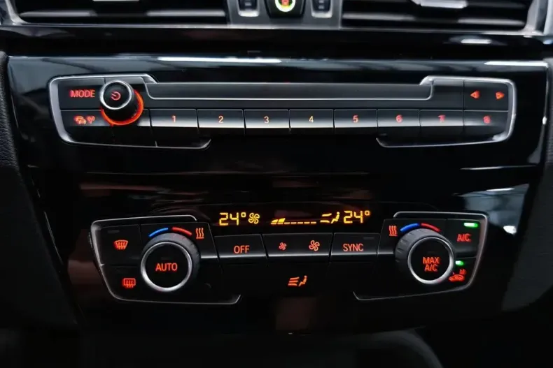 BMW X1 din 2022 cu 97.507 km - oferta BMW158084 - foto 13