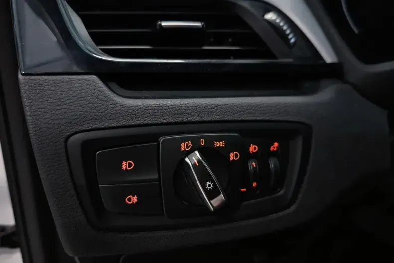 BMW X1 din 2022 cu 97.507 km - oferta BMW158084 - foto 16