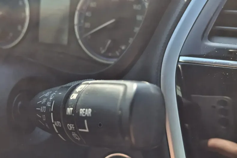 Suzuki SX4 din 2019 cu 45.025 km - oferta SUZ158088 - foto 19