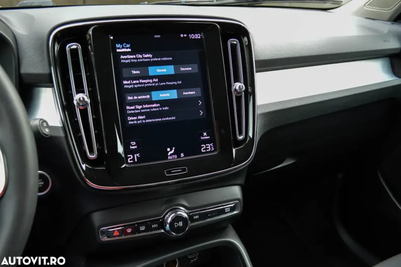 Volvo XC40 din 2022 cu 116.700 km - oferta VOL158090 - foto 16