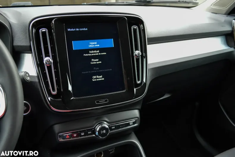 Volvo XC40 din 2022 cu 116.700 km - oferta VOL158090 - foto 17