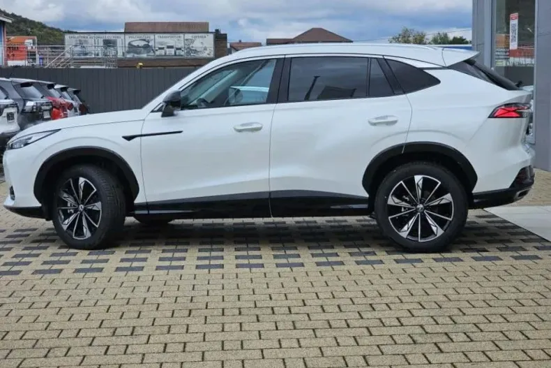 MG HS din 2025 cu 2.000 km - oferta MG0158092 - foto 5