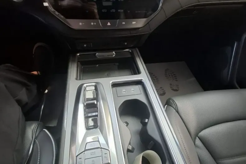 KG Mobility Rexton din 2025 cu 1 km - oferta KGM158093 - foto 14