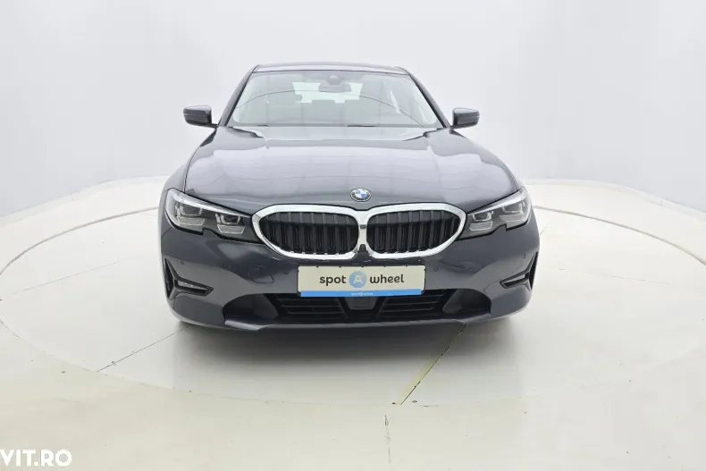BMW Seria 3 din 2019 cu 141.368 km - oferta BMW158104 - foto 2