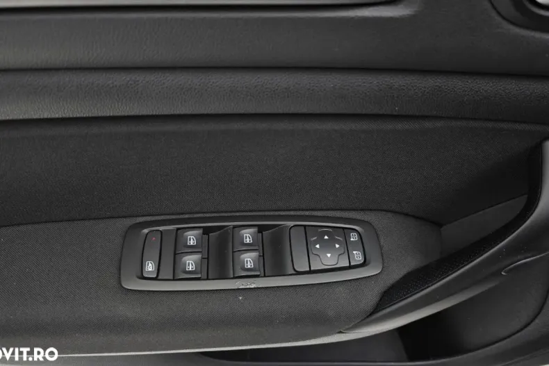 Renault Megane din 2022 cu 82.140 km - oferta REN158110 - foto 11