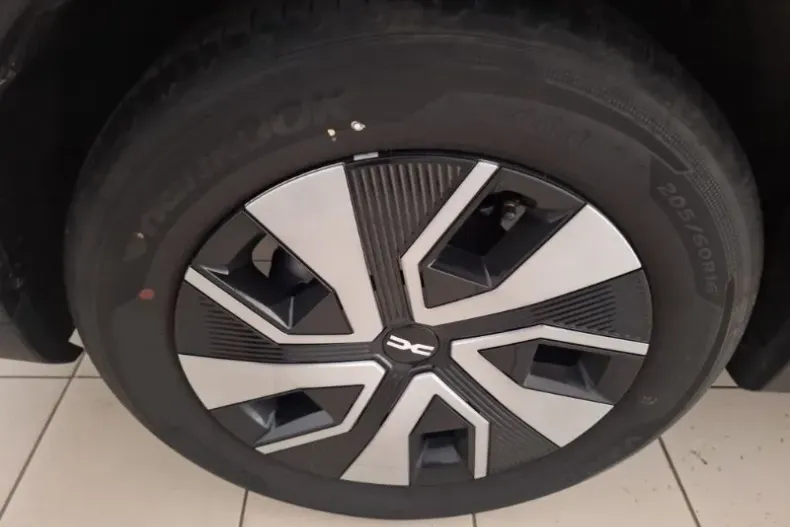 Dacia Sandero Stepway din 2025 cu 500 km - oferta DAC158117 - foto 7