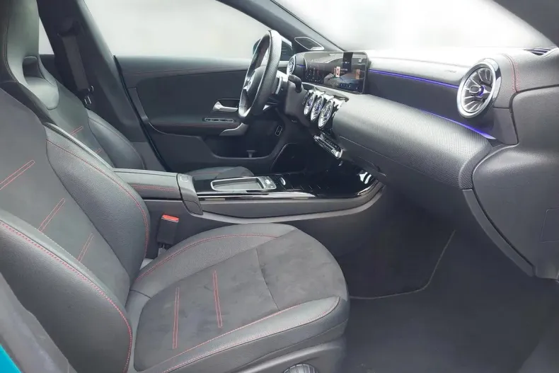 Mercedes-Benz CLA din 2024 cu 34.913 km - oferta MER158131 - foto 12