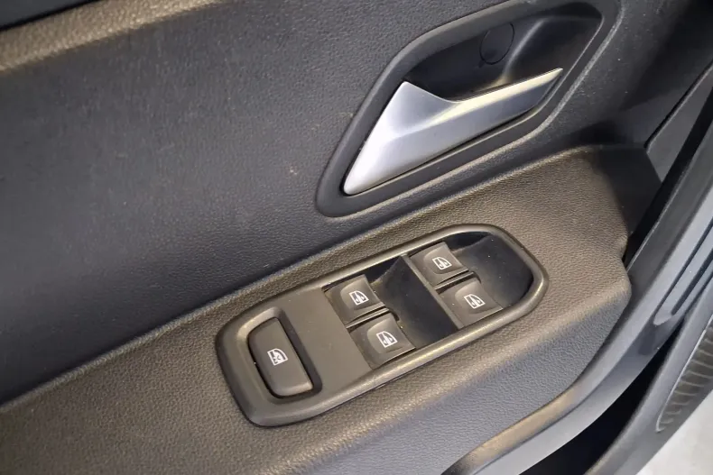 Dacia Duster din 2022 cu 96.276 km - oferta DAC158133 - foto 13