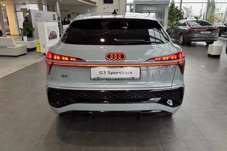 Audi Q3 din 2025 cu 1 km - oferta AUD158135 - foto 3