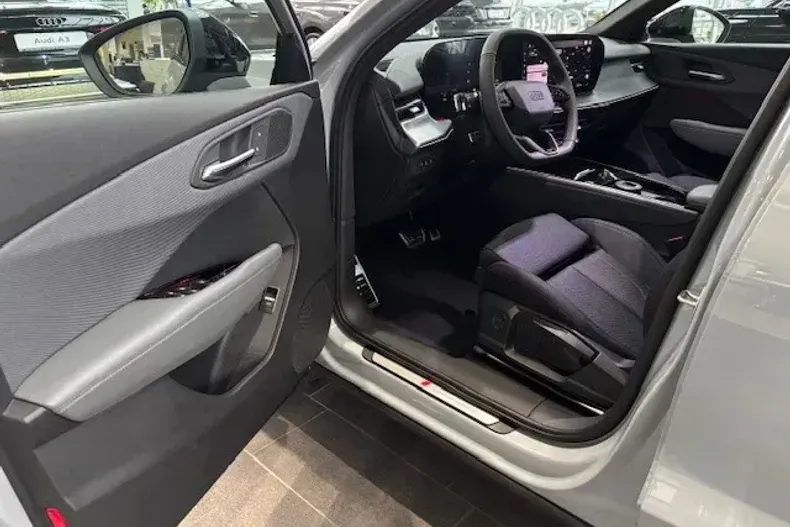 Audi Q3 din 2025 cu 1 km - oferta AUD158135 - foto 7