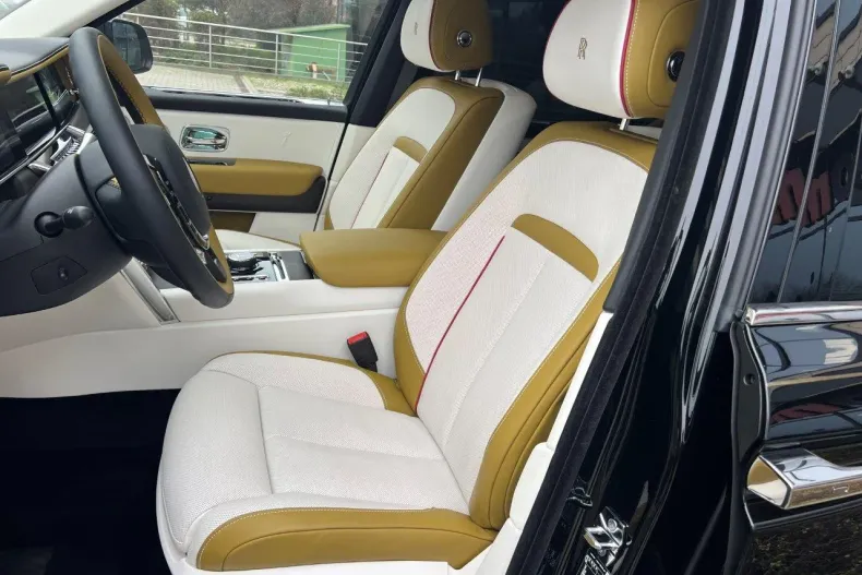 Rolls-Royce Cullinan din 2024 cu 3.000 km - oferta ROL158138 - foto 4
