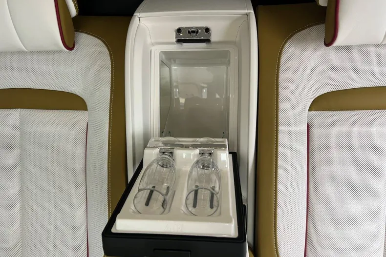 Rolls-Royce Cullinan din 2024 cu 3.000 km - oferta ROL158138 - foto 6