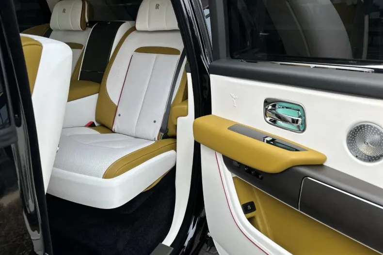 Rolls-Royce Cullinan din 2024 cu 3.000 km - oferta ROL158138 - foto 17