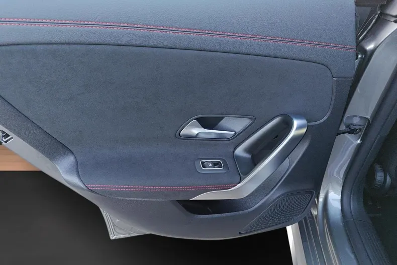 Mercedes-Benz CLA din 2024 cu 26.500 km - oferta MER158139 - foto 20