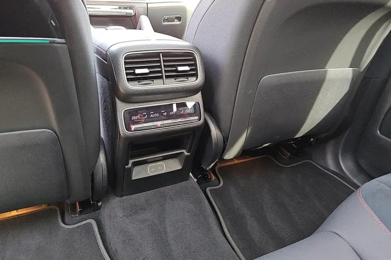 Mercedes-Benz GLE din 2025 cu 6.950 km - oferta MER158140 - foto 18