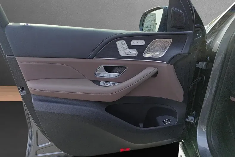 Mercedes-Benz GLS din 2025 cu 6.900 km - oferta MER158141 - foto 15