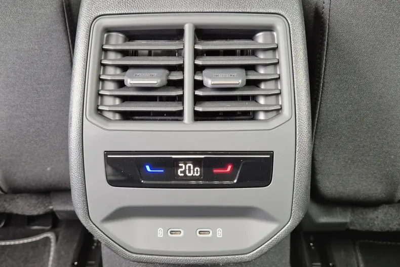 Seat Leon din 2024 cu 37.809 km - oferta SEA158156 - foto 12