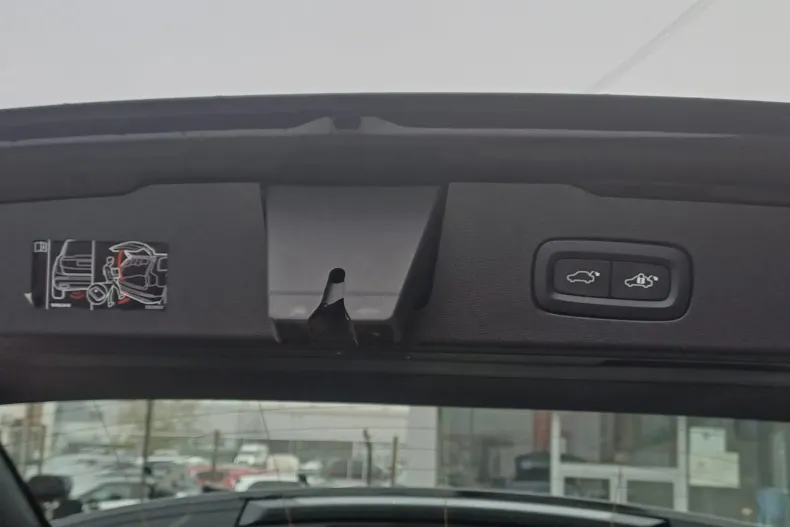 Volvo V60 din 2021 cu 130.900 km - oferta VOL158159 - foto 7