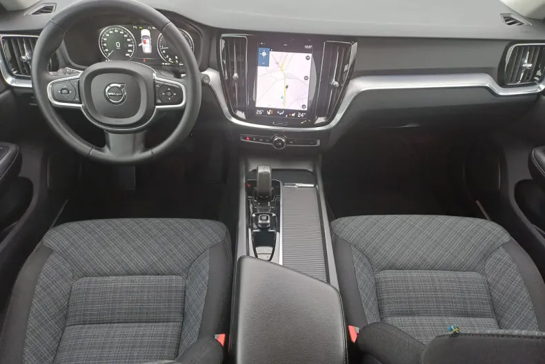 Volvo V60 din 2021 cu 130.900 km - oferta VOL158159 - foto 10