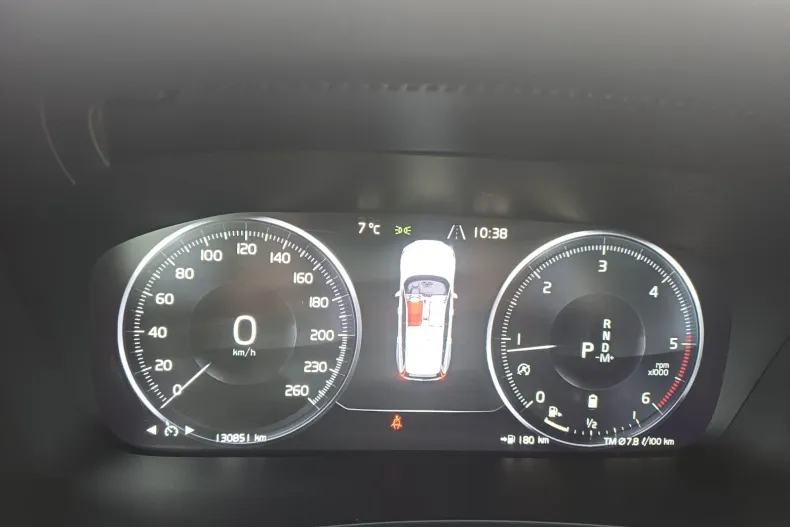 Volvo V60 din 2021 cu 130.900 km - oferta VOL158159 - foto 16