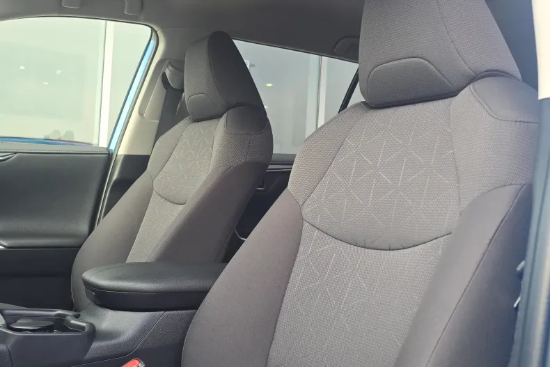 Toyota RAV4 din 2021 cu 80.234 km - oferta TOY158162 - foto 17