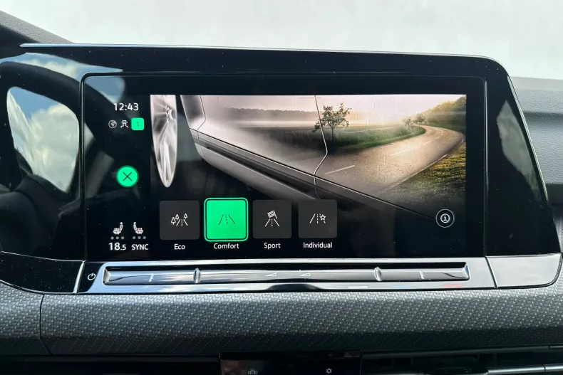 Volkswagen Golf din 2022 cu 123.423 km - oferta VOL158167 - foto 16