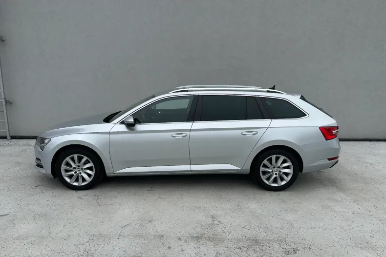 Skoda Superb din 2022 cu 154.545 km - oferta SKO158168 - foto 2