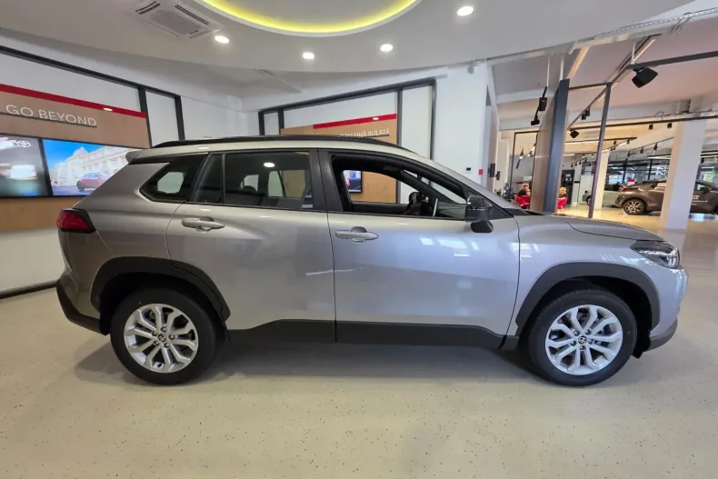 Toyota Corolla Cross din 2025 cu 3.500 km - oferta TOY158169 - foto 4