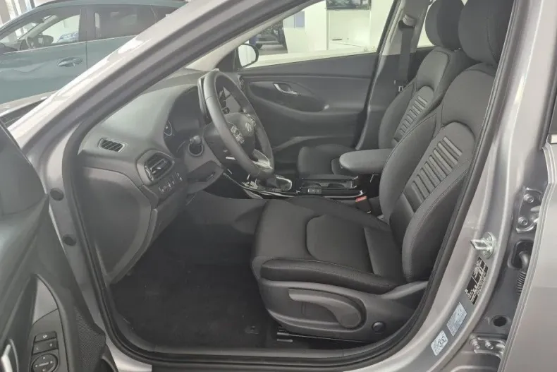 Hyundai i30 din 2025 cu 1 km - oferta HYU158172 - foto 4