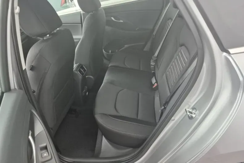 Hyundai i30 din 2025 cu 1 km - oferta HYU158172 - foto 6