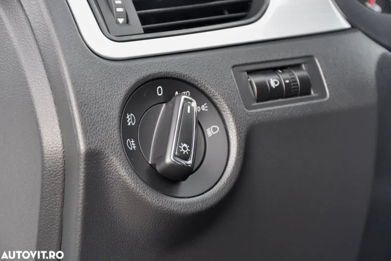 Skoda Rapid din 2019 cu 88.241 km - oferta SKO158178 - foto 19