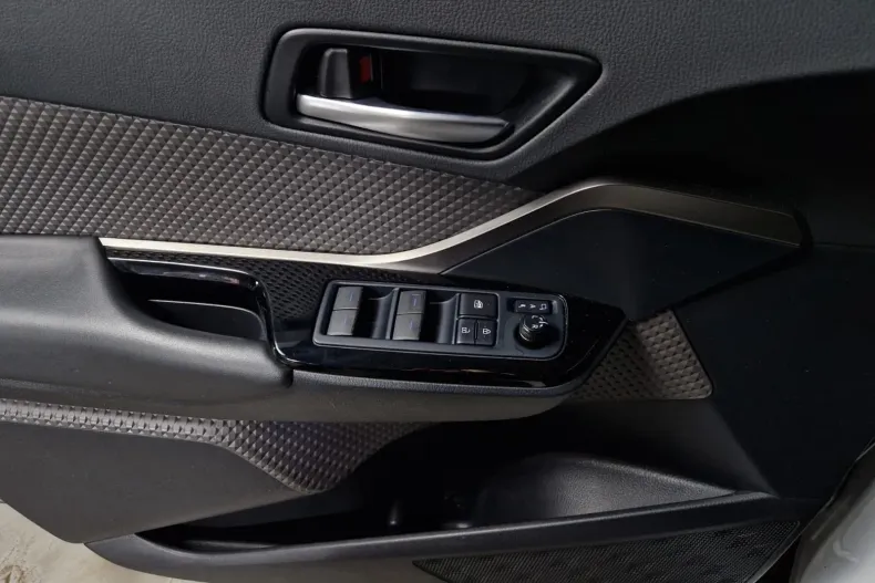 Toyota C-HR din 2022 cu 60.958 km - oferta TOY158179 - foto 10