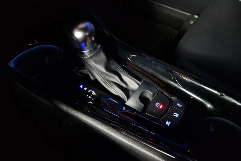 Toyota C-HR din 2022 cu 60.958 km - oferta TOY158179 - foto 23