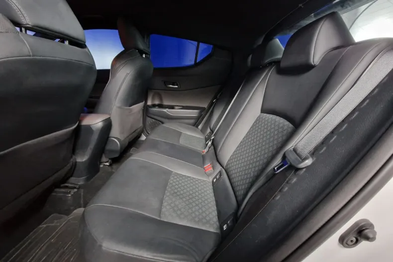 Toyota C-HR din 2022 cu 60.958 km - oferta TOY158179 - foto 25