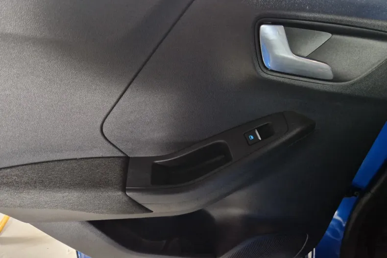 Ford Puma din 2020 cu 50.636 km - oferta FOR158183 - foto 24