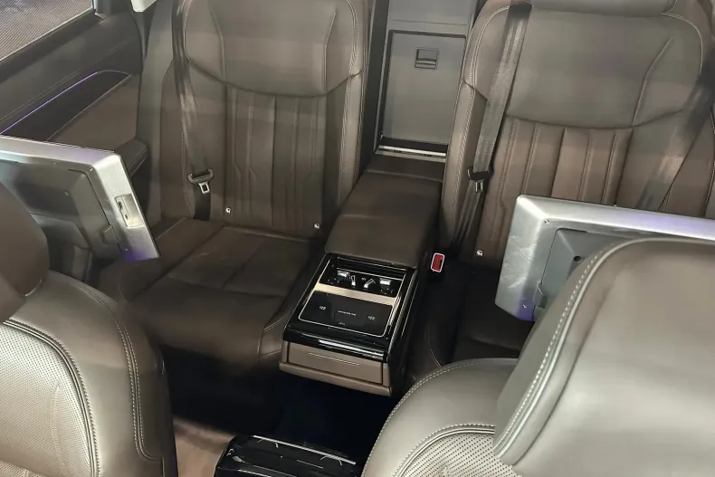 Audi A8 din 2022 cu 42.828 km - oferta AUD158186 - foto 19