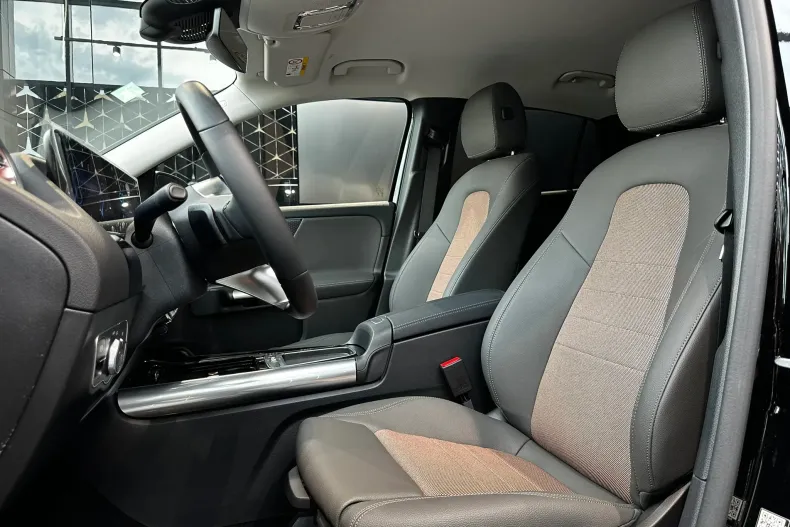 Mercedes-Benz EQA din 2025 cu 8 km - oferta MER158193 - foto 7