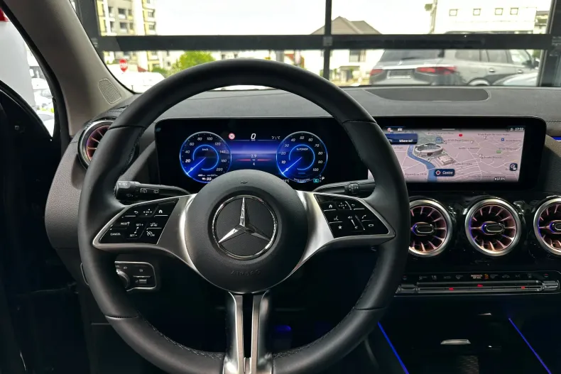 Mercedes-Benz EQA din 2025 cu 8 km - oferta MER158193 - foto 13