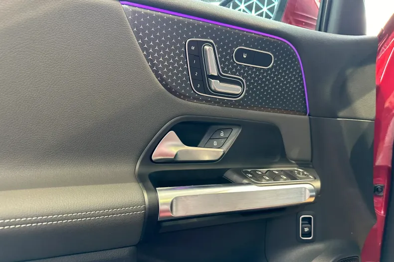 Mercedes-Benz EQB din 2024 cu 5.000 km - oferta MER158194 - foto 6