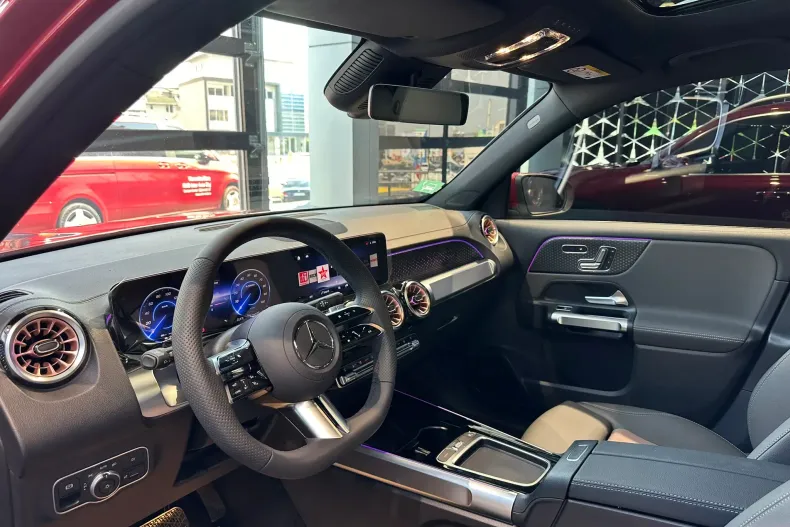 Mercedes-Benz EQB din 2024 cu 5.000 km - oferta MER158194 - foto 7