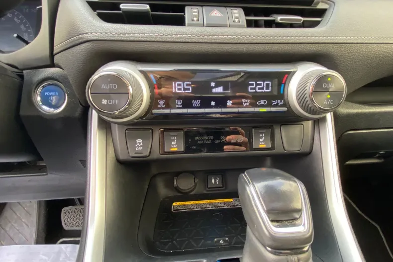 Toyota RAV4 din 2019 cu 80.600 km - oferta TOY158209 - foto 13