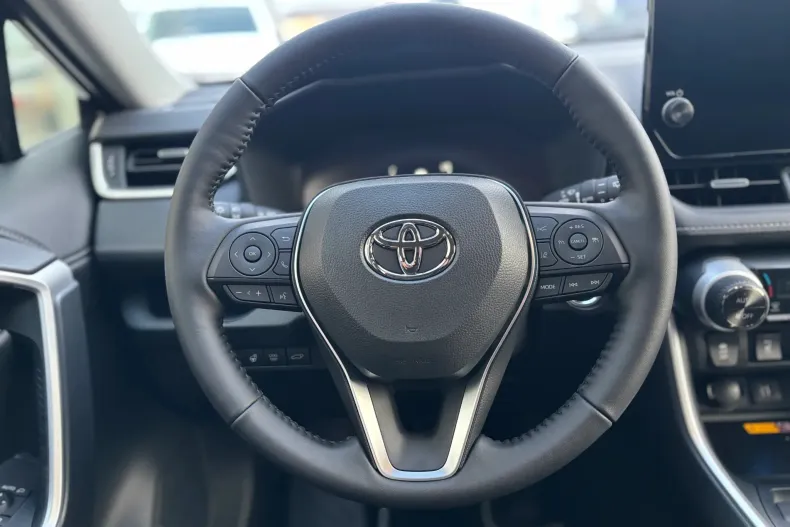 Toyota RAV4 din 2025 cu 10 km - oferta TOY158210 - foto 17