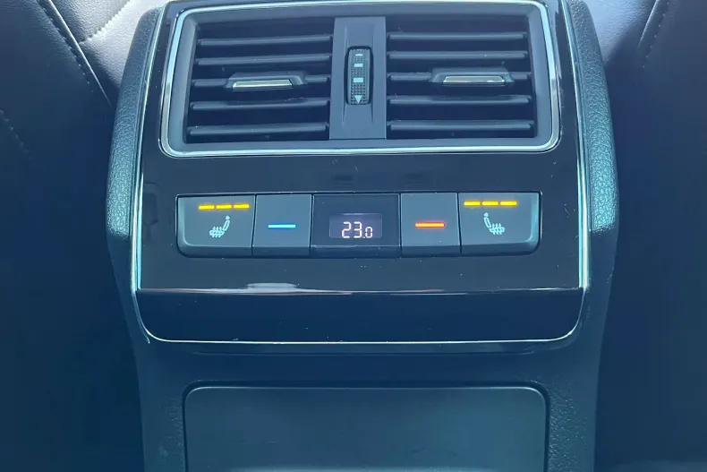 Skoda Superb din 2019 cu 155.700 km - oferta SKO158215 - foto 19