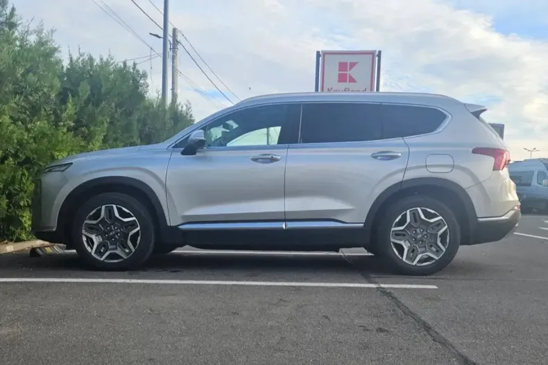 Hyundai SANTA FE din 2021 cu 56.128 km - oferta HYU158225 - foto 7