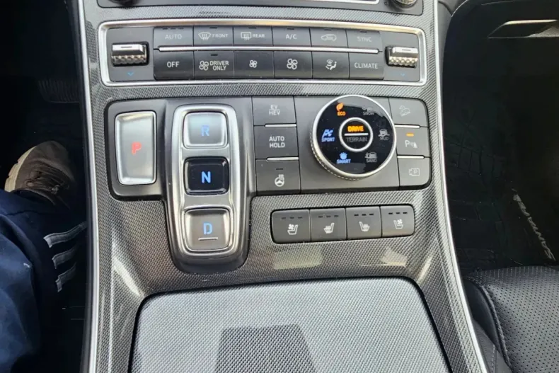 Hyundai SANTA FE din 2021 cu 56.128 km - oferta HYU158225 - foto 15