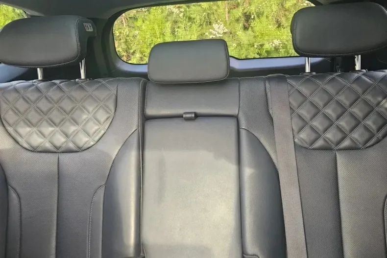 Hyundai SANTA FE din 2021 cu 56.128 km - oferta HYU158225 - foto 23